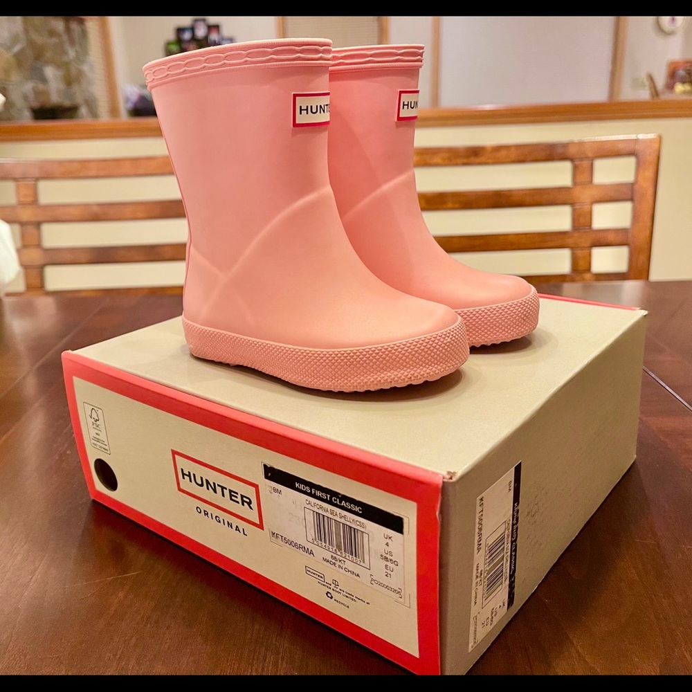 Toddler size 5 hunter boots